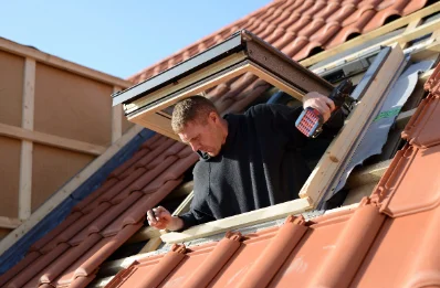 Pose de fenêtres de toit Velux à Balsièges